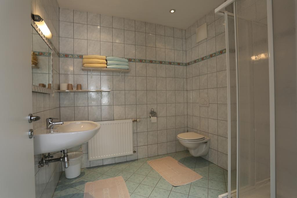 Hofer Vendégház Villach Szoba fotó
